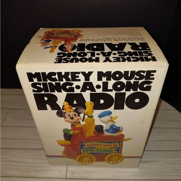 Disney Mickey Mouse Donald Duck Vintage Sing a Long Radio in Original Box - Picture 1 of 9